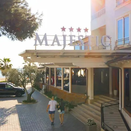 Majestic 4* Durrës