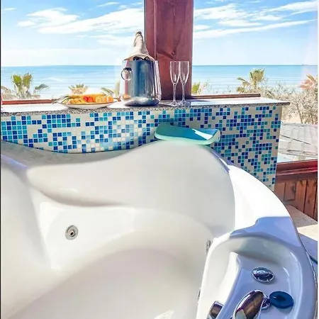 Majestic Hotel 4*