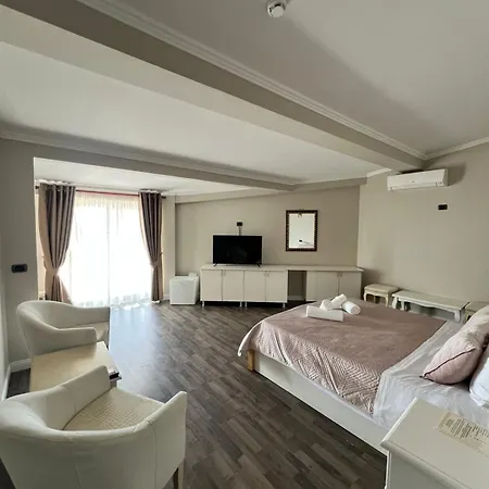 Majestic Otel Dıraç