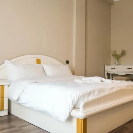 Majestic Hotell 4*