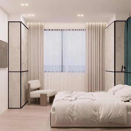 Majestic Hotel 4*